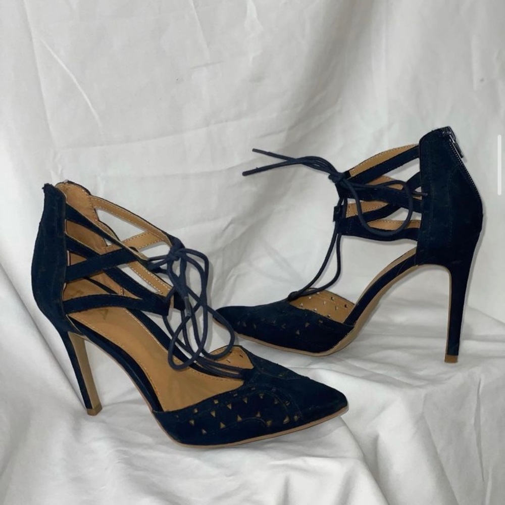 Navy blue heels